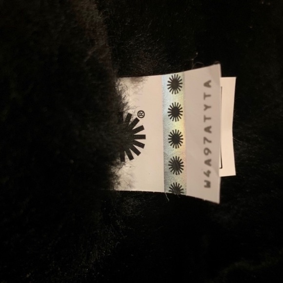 UGG Black Bailey Button Triplet II Boots - Picture 8 of 8